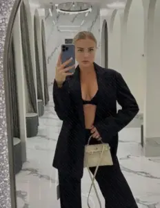 Кара Наташинский 23 - Анкета #4737